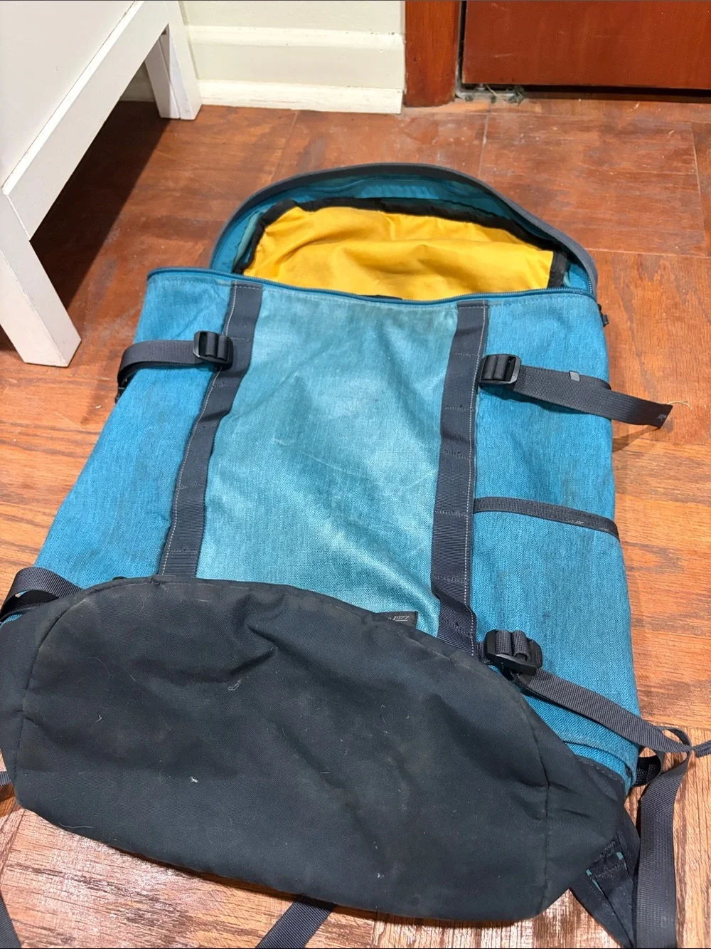 Gregory Millcreek Backpack in Turquoise with Black Trim